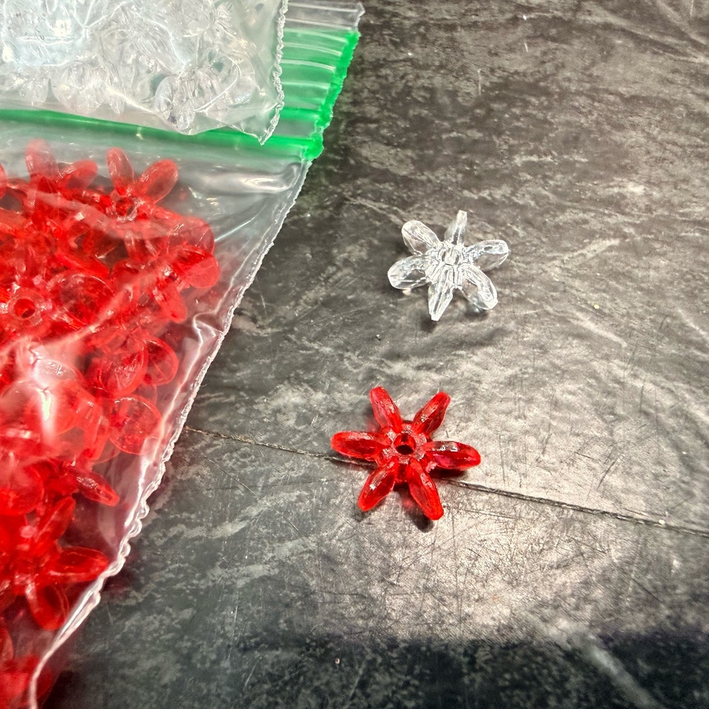 Crafting Lot of Beads - Picture 3 of 16